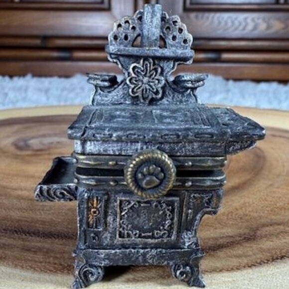 Vintage Boyds Bears Aunt Becky's Cast Iron Stove w/Biscuit McNibble Treasure Box - Picture 8 of 9